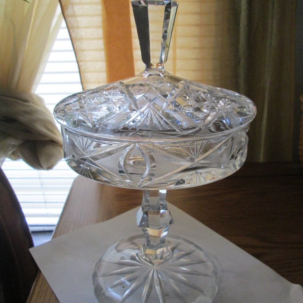 CUT GLASS CLEAR CANDIES HOLDER